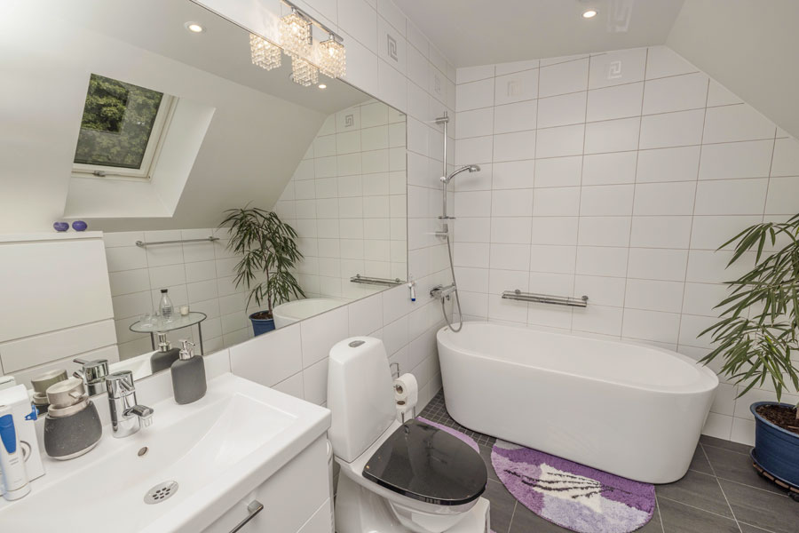 Inreda badrum? Så skapar du ett tidlöst badrum | dinbyggare.se