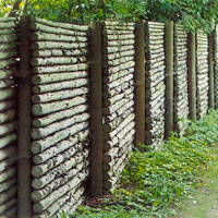 Man Kan även använda slanor av gran till staket