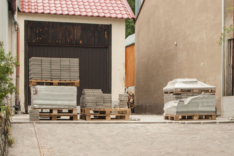 Tradgardsplattor Av Betong Sa Har Lagger Du Altangolv Dinbyggare Se